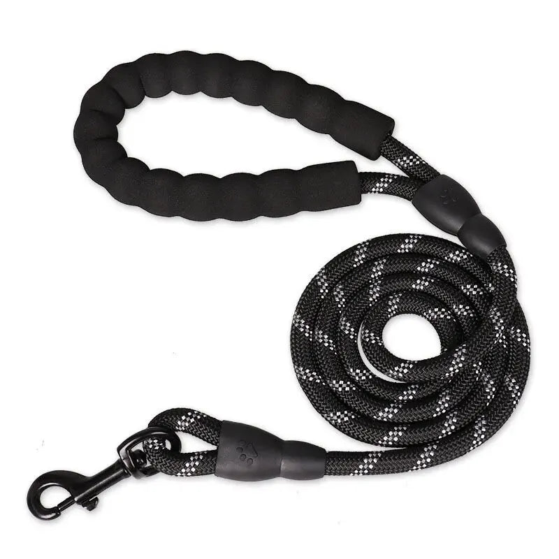 Superbekvämt hundkoppel med reflexer samt ett skönt handtag till din hund!