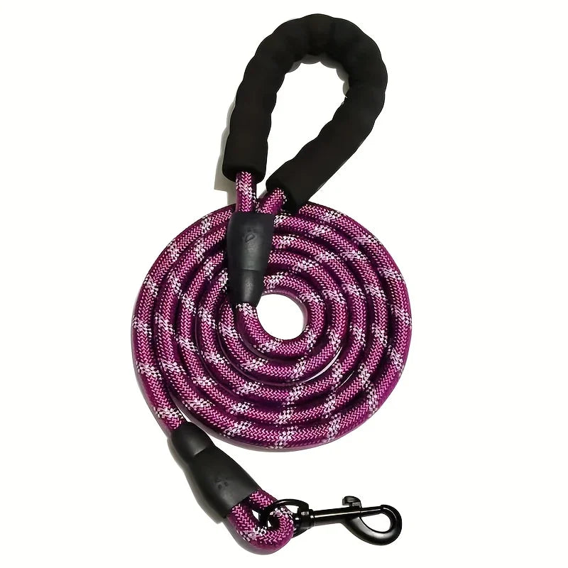 Superbekvämt hundkoppel med reflexer samt ett skönt handtag till din hund!
